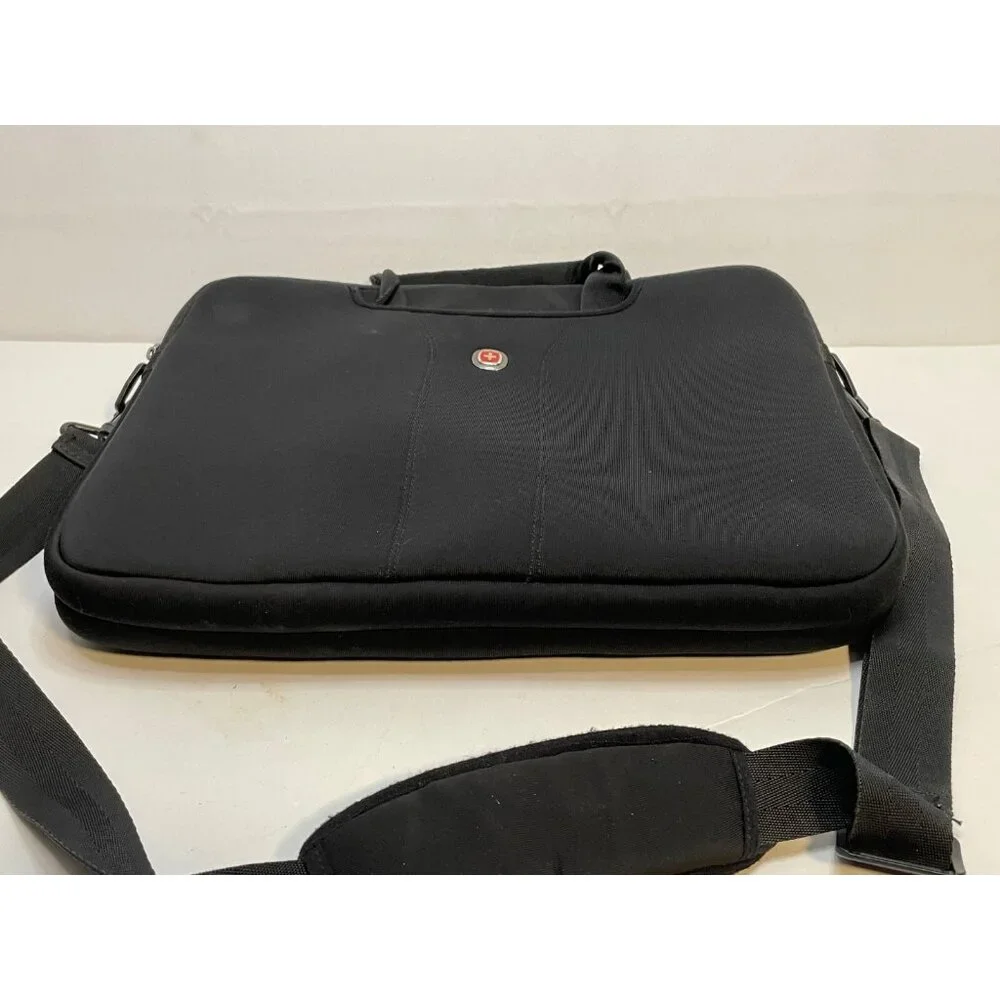 Swiss Gear Wenger Legacy padded laptop bag 14